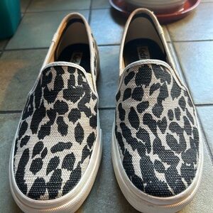 KEDS Animal Print Shoes 8